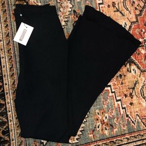 MISSGUIDED Ribbed Flare Black Yoga Pant